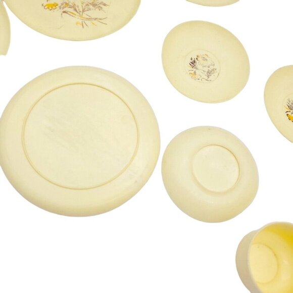 Vintage Taylor Smith Kid's Dish Set Yellow w/ Daisies Soft Plastic 1950s Soft - Picture 4 of 7